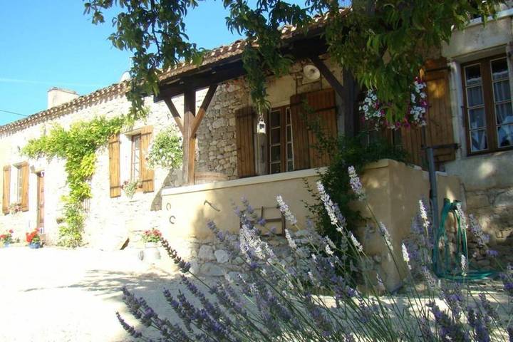 Location de vacances pour 4 personnes, avec jardin ainsi que piscine et vue à Salles (Lot-et-Garonne) - 2