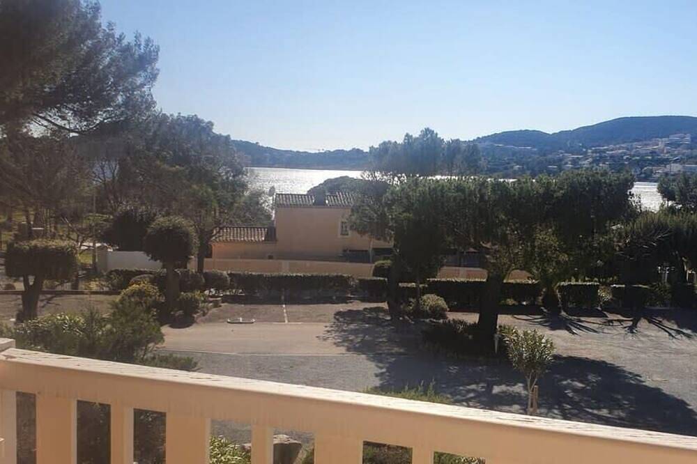 Ganze Wohnung, Studio cabine dans résidence avec piscine in Agay, Saint-Raphaël