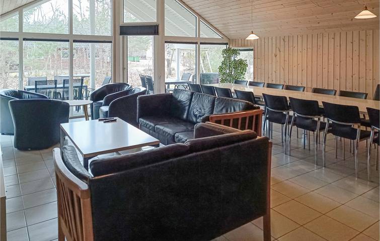Ferienhaus für 16 Personen, mit Whirlpool und Garten sowie Terrasse und Sauna auf Öland - 4