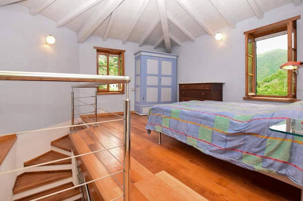 Splendido appartamento con 1 camera da letto a Pieve di Teco in Pieve di Teco, Alpi Liguri