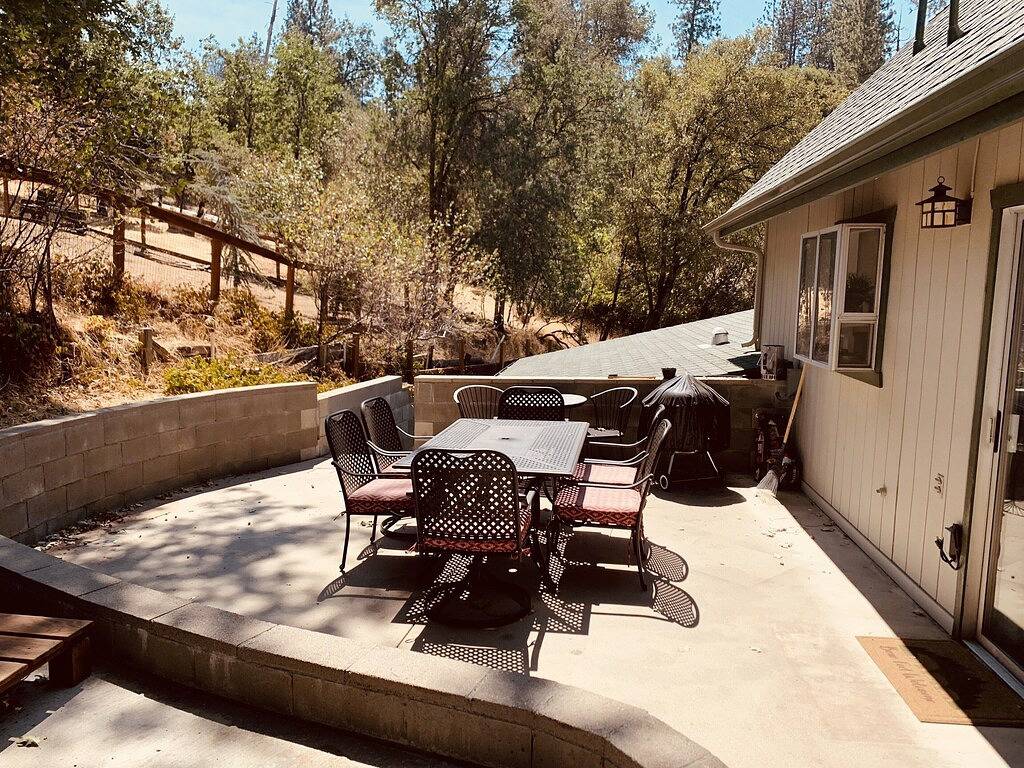 Sugar Pine Chalet near Yosemite, Bass Lake Pet Friendly! in Yosemite Forks, Madera County