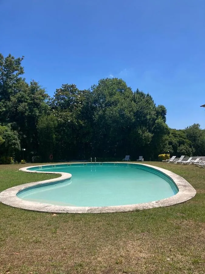 Apartamento de vacaciones para 4 personas, con jardín y terraza además de piscina y vistas - 1