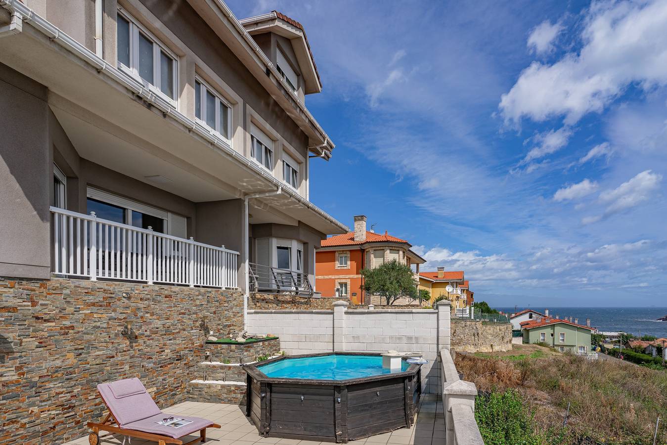 Ferienhaus 'Santa Divina Relax Para 10 Personas' mit Balkon und Wlan in Castrillón, Costa Verde (Spanien)
