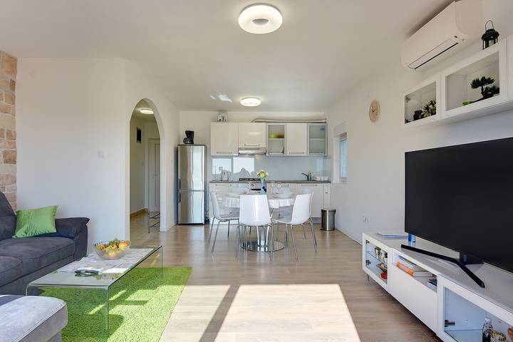 Ferienwohnung für 6 Personen, mit Balkon, kinderfreundlich in Premantura - 2