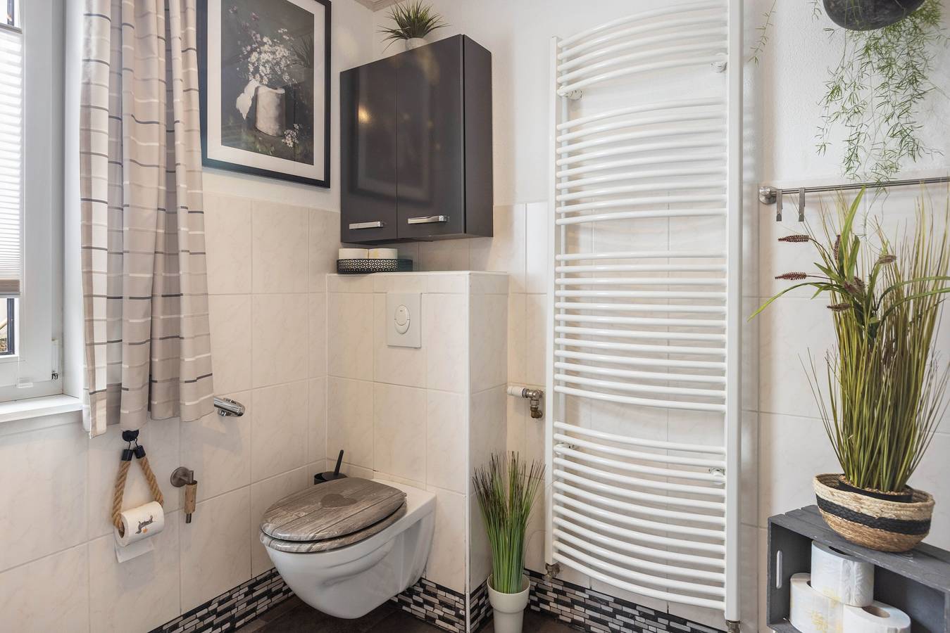 Ganze Wohnung, Apartment 'Schieferstübchen - Großes' mit gemeinsamer Terrasse, privatem Garten & Wlan in Winterberg, Hochsauerlandkreis