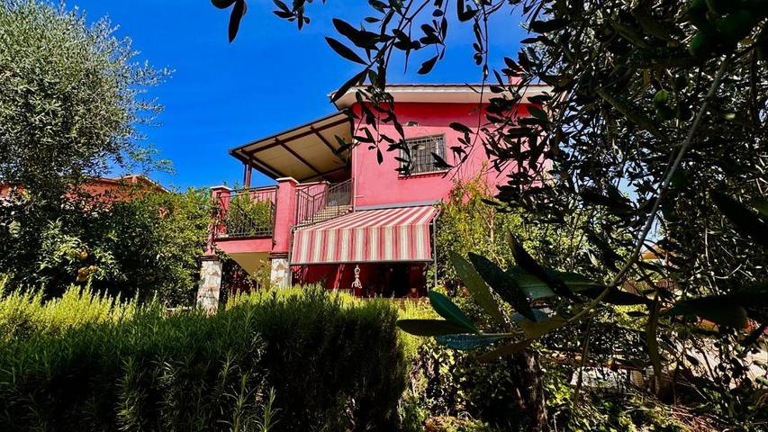 Casa vacanza per 4 persone, con Terrazza e Giardino a Fiano Romano