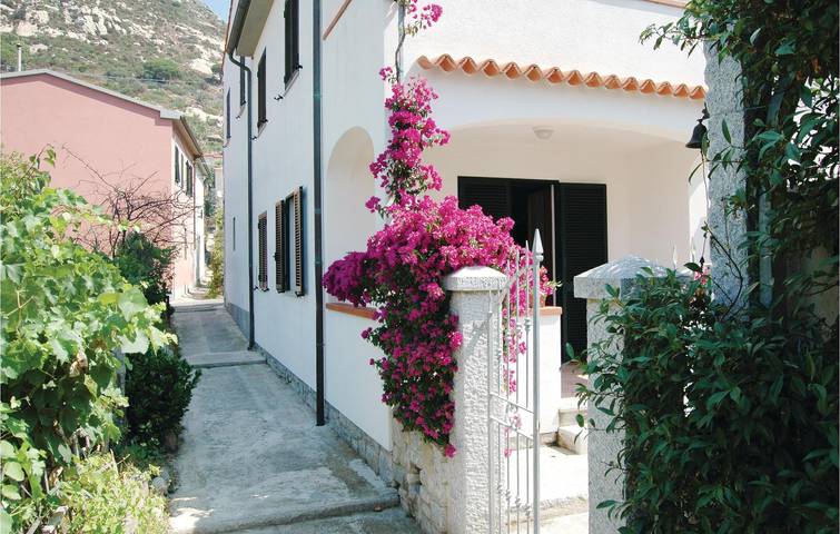 Ferienhaus für 7 Personen, mit Terrasse und Garten in Pomonte