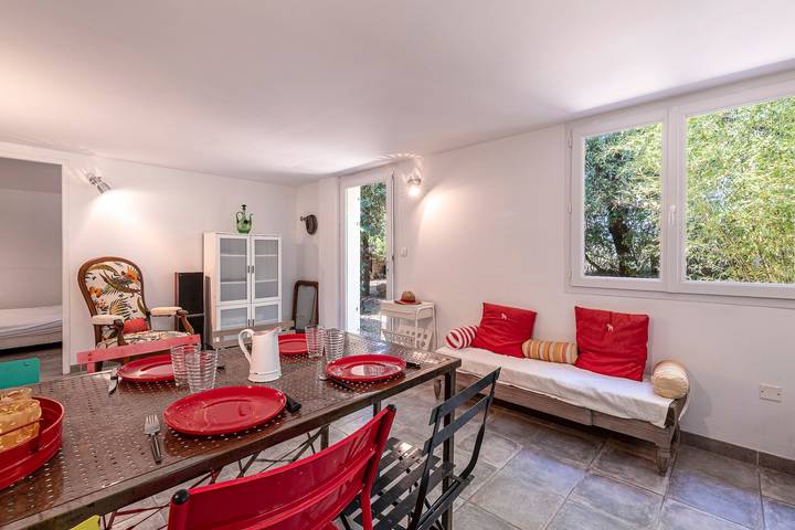 Appartement de vacances pour 4 personnes, avec jardin