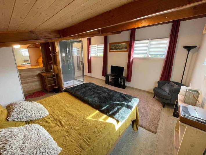 Gîte pour 2 personnes, avec Terrasse ainsi que Jardin et Piscine à Marssac-sur-Tarn