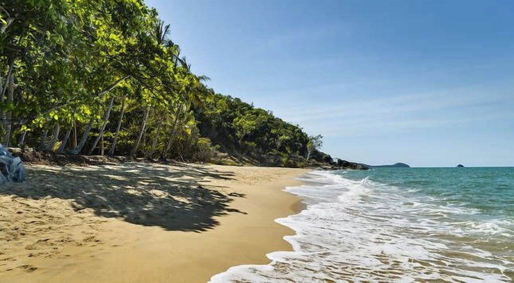 Holiday Home for 10 People in Trinity Beach, Cairns