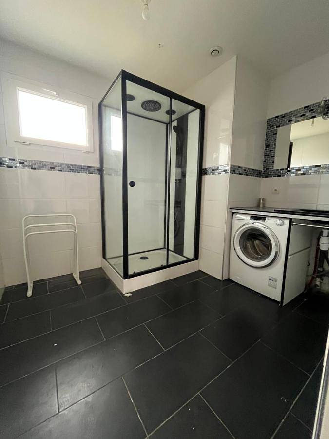 Gîte pour 4 personnes, avec vue ainsi que piscine et jardin, animaux acceptés à Arsac - 2