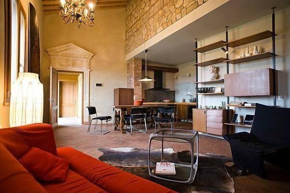 Agriturismo per 6 Persone in Volterra, Pisa e dintorni