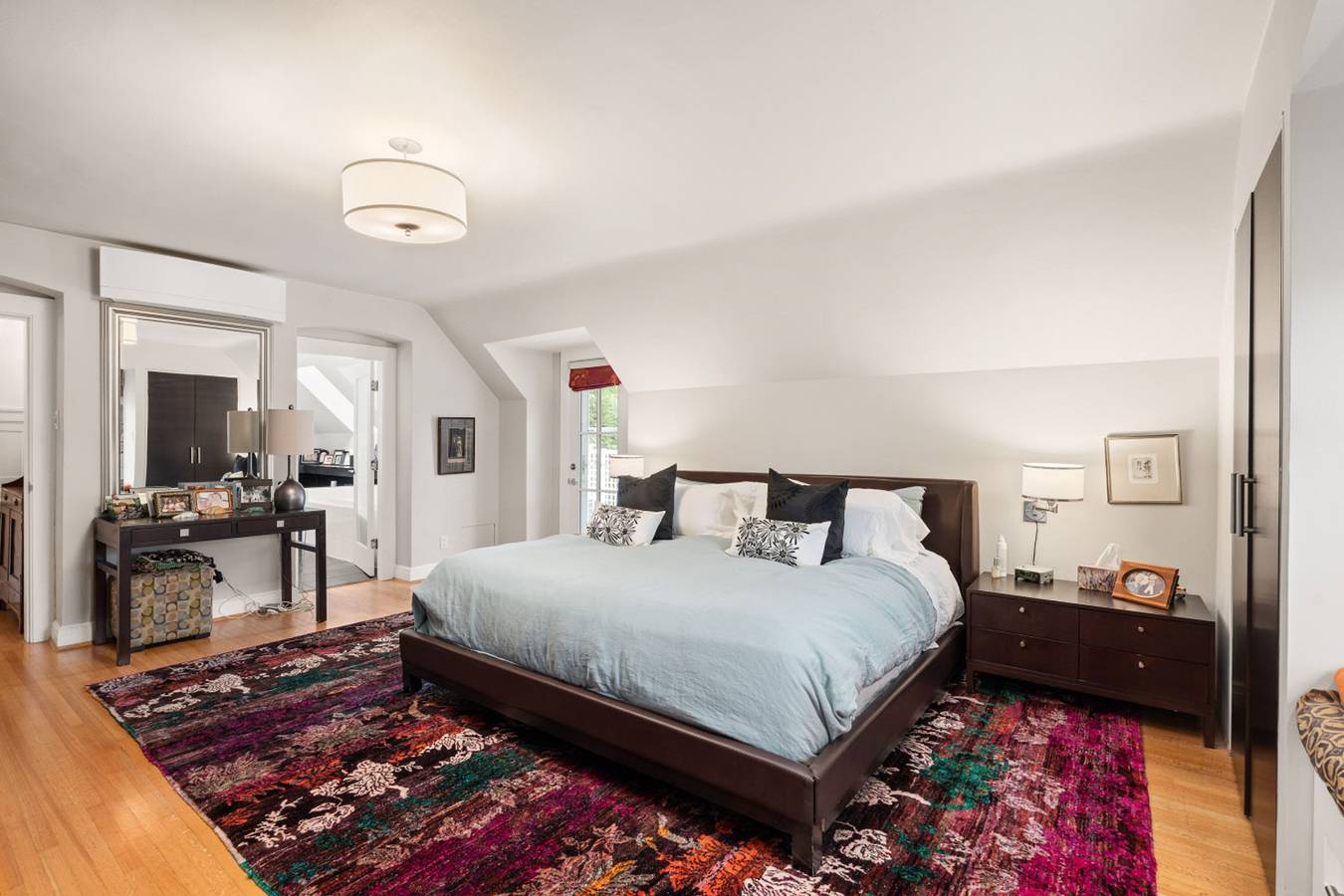 Stunning 4Br Kerrisdale Home | Gardens & Bbq in Vancouver, British-Columbia