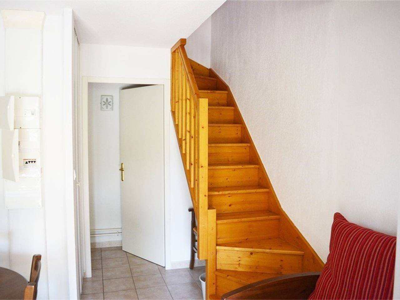 Casa en dúplex con terraza y piscina climatizada, Vallon Pont d'Arc, 6 personas in Vallon-Pont-d'Arc, Gorges de l’Ardèche