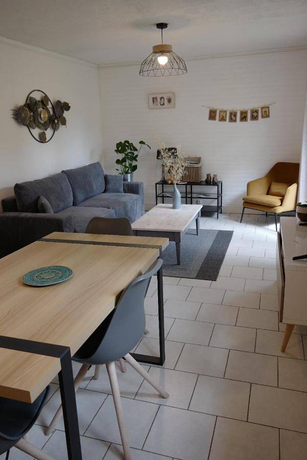 Gîte pour 4 personnes, avec jardin à La Bégude-de-Mazenc - 3