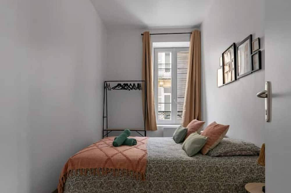 Ganze Wohnung, 2-bedroom designer apartment, city center in Vichy, Vichy und Umgebung