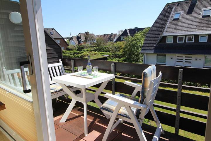 Ganze Wohnung, Neu gestaltete Ferienwohnung im Ober- und Dachgeschoss für bis zu vier Personen in Nordfriesische Inseln (Schleswig-Holstein) (Schleswig-Holstein), Wenningstedt
