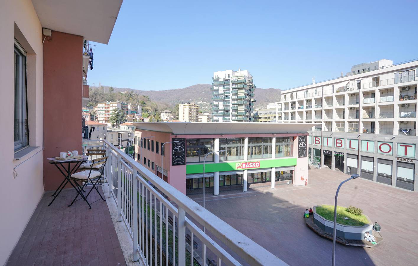 Hel ferielejlighed, Ferielejlighed for 5 personer med terrasse in Genova (City), Genova
