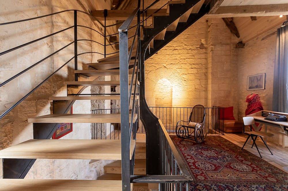 Voormalige pastorie gerenoveerd 4/6 pers. voorzien van airconditioning op 4 km van het historische centrum van Sarlat in Sarlat-la-Canéda, Périgord Noir