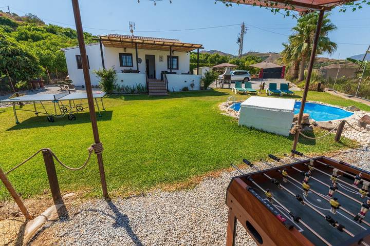 Ferienhaus für 4 Personen, mit Terrasse und Pool sowie Garten in Nerja - 3