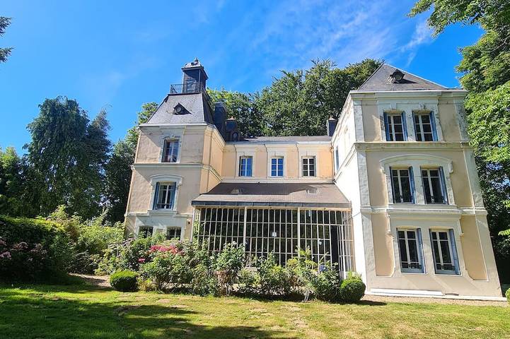 Location de vacances pour 10 personnes, avec jardin à Étainhus