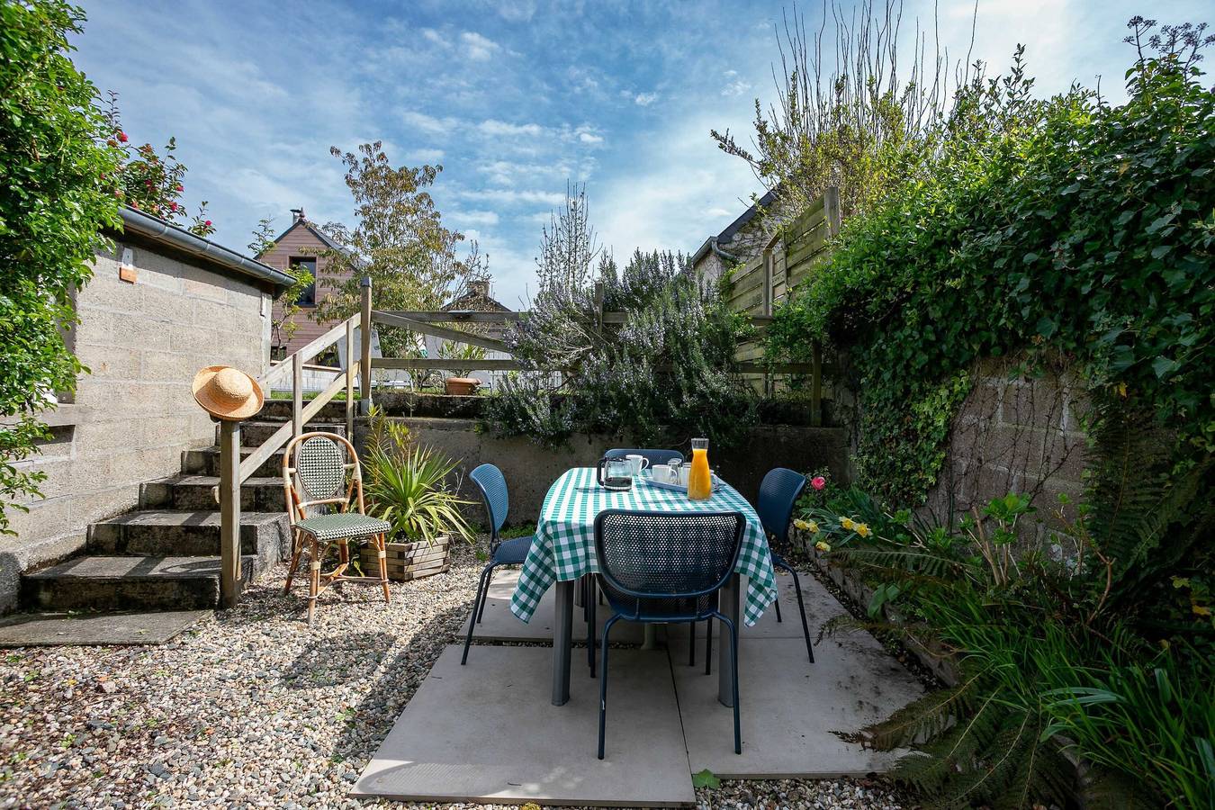 Casa de vacaciones 'La Maison De Pêcheur Chez Alice' con terraza privada, jardín privado y Wi-Fi in Portrieux, Región de Guingamp