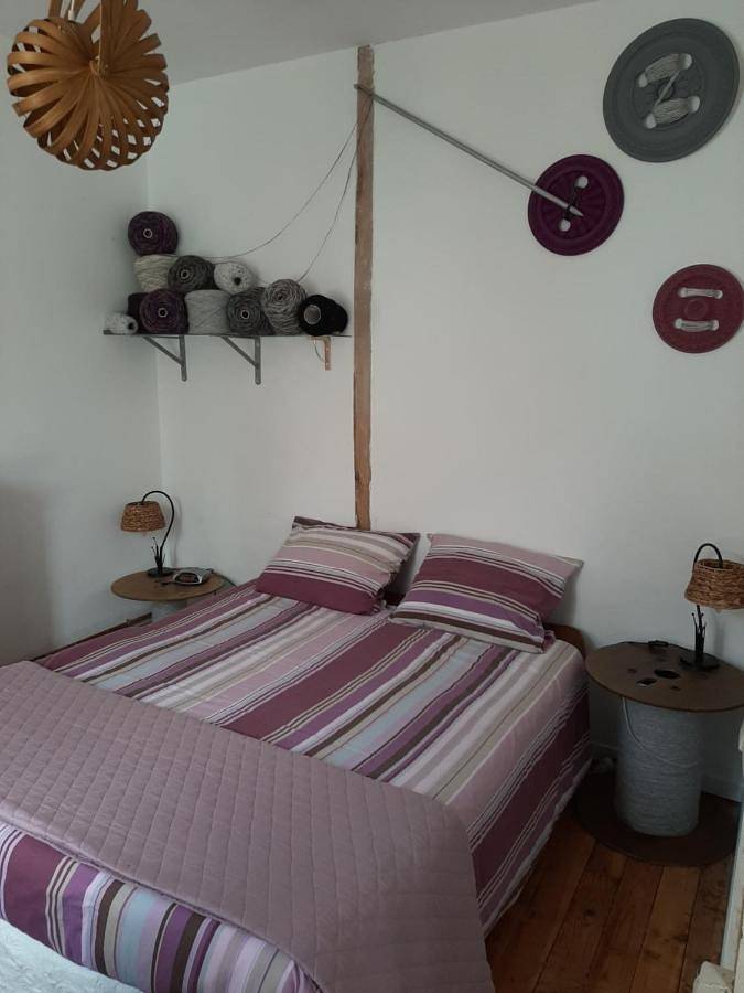 Four-Bedroom House in Folles, Région de Bellac