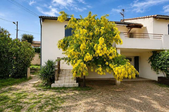 Appartement de vacances pour 8 personnes, avec Terrasse et Jardin