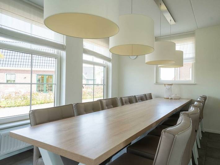 Ferienhaus in Uitdam mit Terrasse in Markermeer