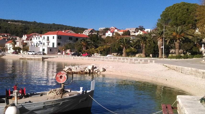 Apartments and Room Rest in Sumartin, Brac