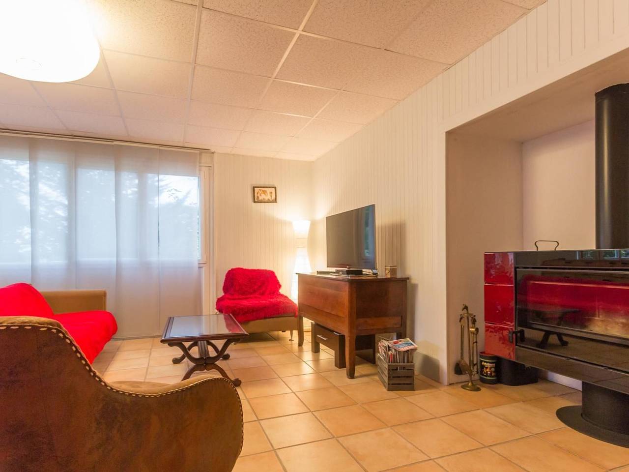 Casa tranquila con futbolín, cerca de Guédelon y viñedos in Saint-Amand-en-Puisaye, Nièvre