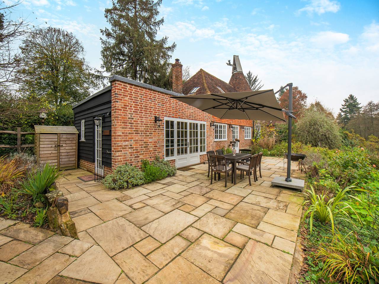 Mousehall Oast in Wadhurst, East Sussex