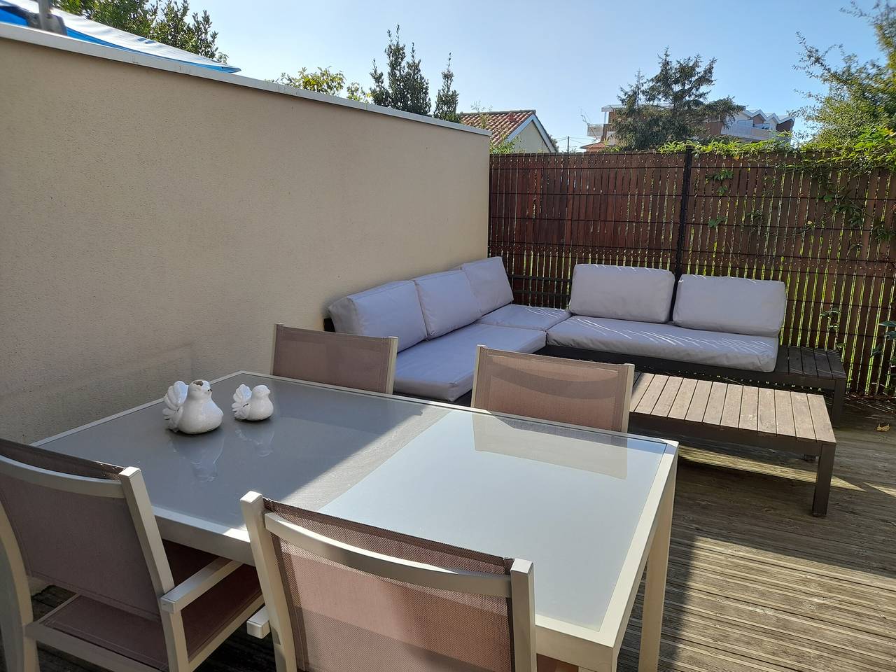 Ganze Wohnung, La Teste de Buch : Appartement T2 avec jardin et terrasse, proche centre, parking privé in La Teste-de-Buch, Arcachon und Umgebung