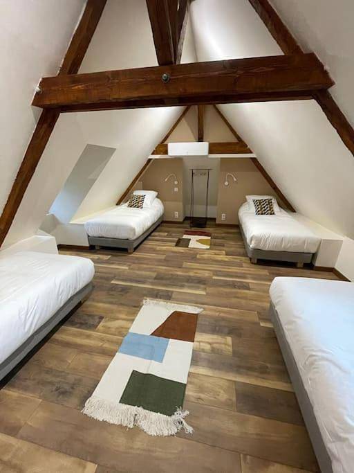 Location de vacances pour 14 personnes, avec jardin ainsi que terrasse et jacuzzi à Arudy - 2