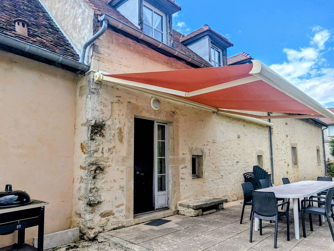 Grand gîte familial à Agencourt avec parking et animaux admis in Agencourt, Région de Beaune