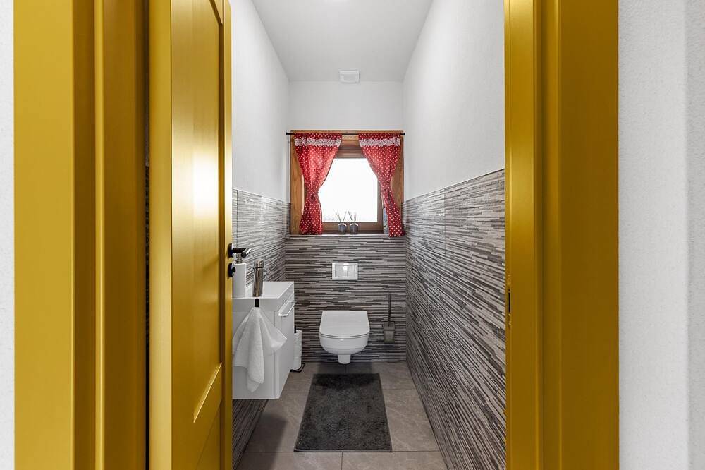 Chalet Kukana – with Private Pool in Low Tatras