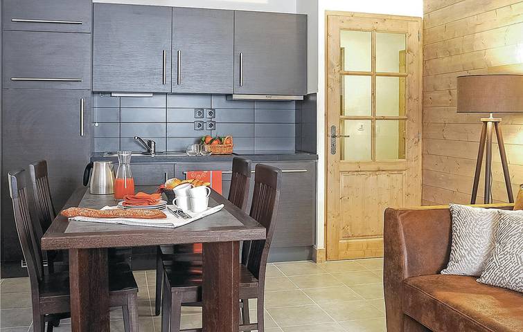 Gîte pour 6 personnes, avec terrasse et jacuzzi à Les Gets - 4