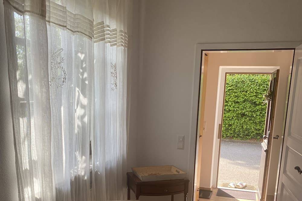 Ganze Wohnung, Ferienwohnung + Pferde-Boxen auf dem Bauernhof idyllisch im Allgäu / Kaufbeuren in Kaufbeuren, Bayerisch Schwaben