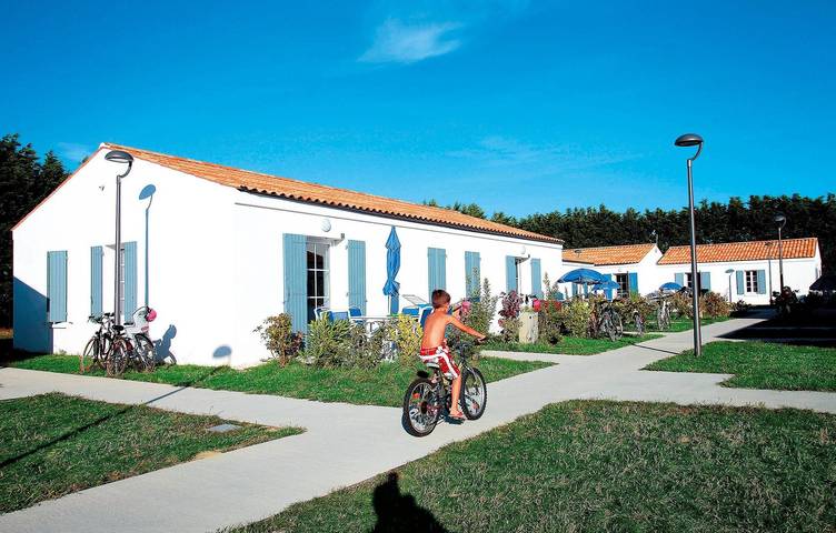 Appartement de vacances pour 6 personnes, avec Terrasse et Piscine en Charente-Maritime - 3