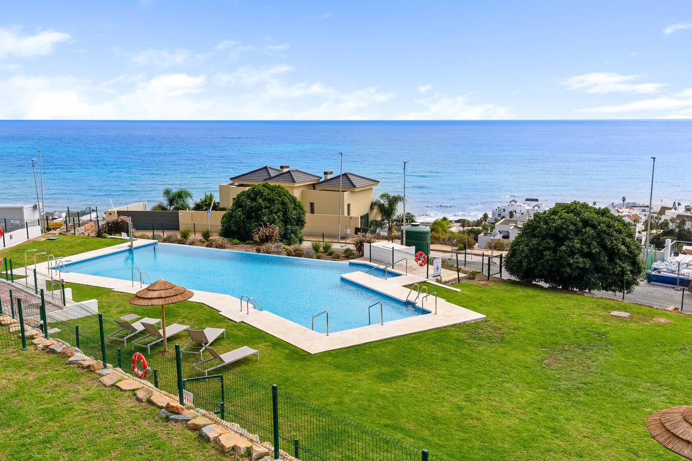 Apartamento entero, Azata Delmare 2463 Casares-Estepona in Casares del Mar, Casares
