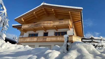 Chalet voor 6 Personen in Hopfgarten im Brixental, Hohe Salve, Afbeelding 1