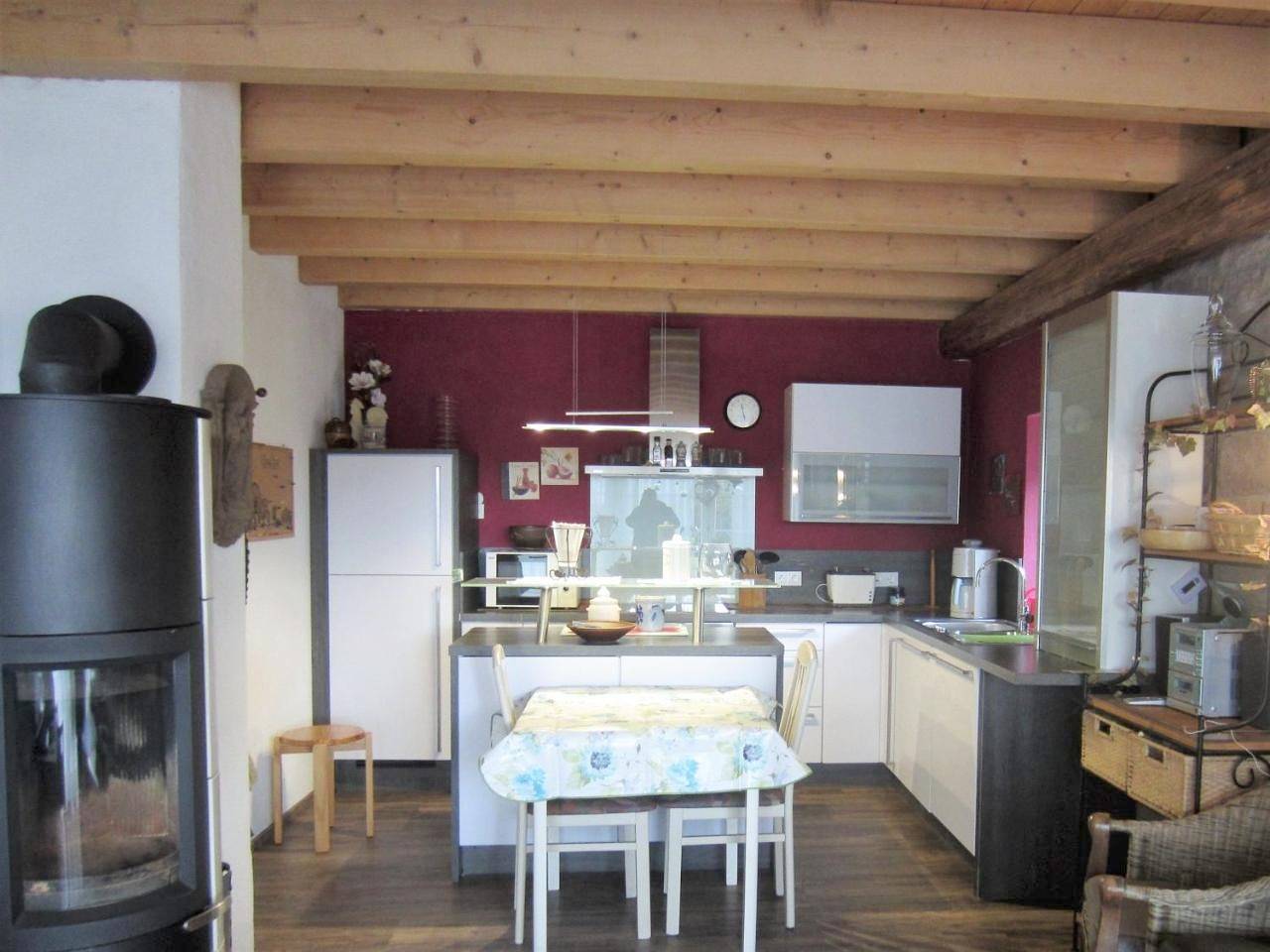 Ganze Wohnung, Wohnung auf einem alten Bauernhof in Neuheilenbach, Eifelkreis Bitburg-Prüm