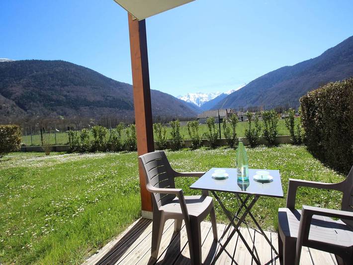 Appartement entier, Appartement moderne 51m² à Luchon - 4 pers, Terrasse, Parking in Luchon-Superbagnères, Bagnères-de-Luchon