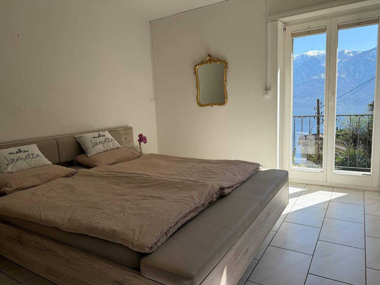 Appartamento intero, Molino Vecchio holiday apartment with stunning mountain views in Ronco sopra Ascona, Alpi Ticinesi e del Verbano