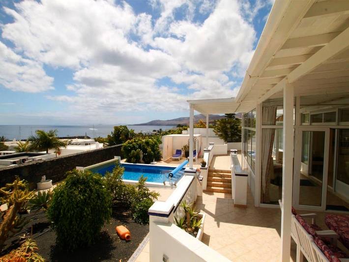 Chalet para 6 personas, con piscina además de jardín y vistas en Lanzarote - 2