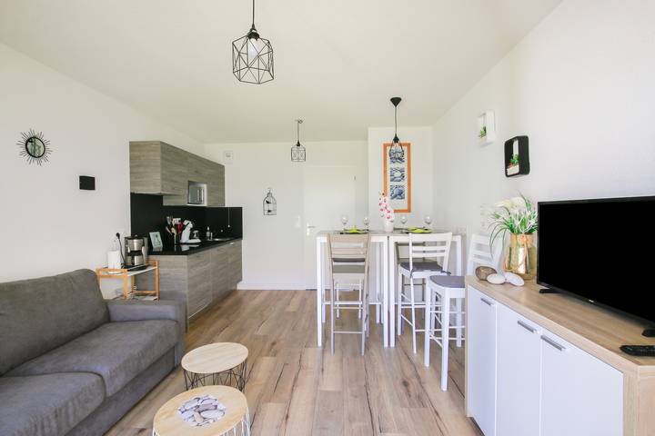 Ferienwohnung für 4 Personen, mit Terrasse und Pool in Mimizan Plage - 2