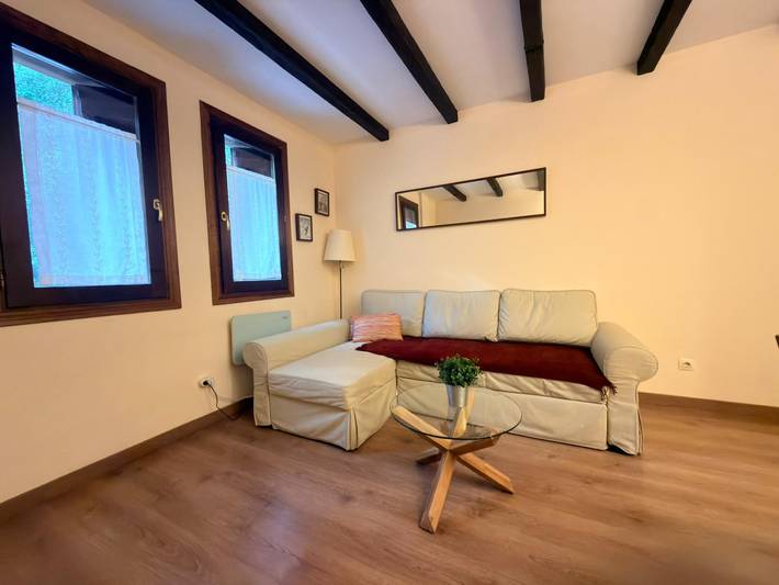 Ganze Wohnung, Canfranc: 1-Zimmer-Wohnung für 4 + Parkplatz Inklusive in Canfranc, Aragonesische Pyrenäen