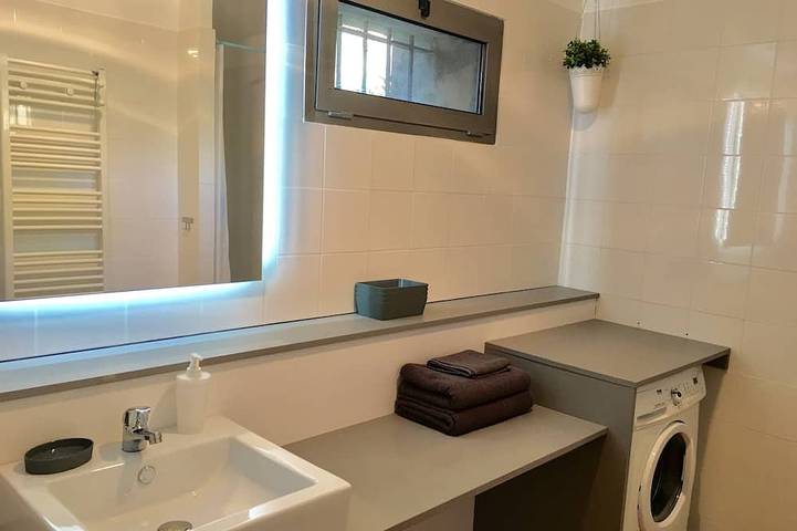 Location de vacances pour 6 personnes, avec terrasse et jardin à Homps - 4