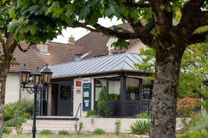 Hôtel pour 2 personnes, avec piscine et jardin à Nuits-Saint-Georges - 2