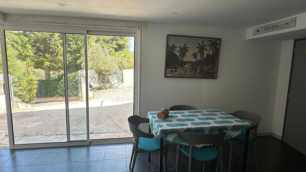 Appartement Saint Cyr Sur Mer in Saint-Cyr-sur-Mer, Côte méditerranéenne (France)